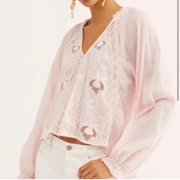 Free People Tops - Free People Sivan Embroidered top.